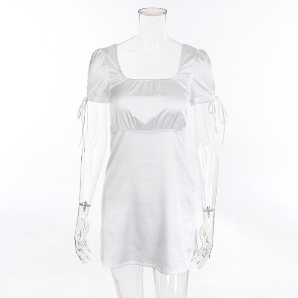*✧・゜:* Classic Milkmaid Dress ✧*:・゜